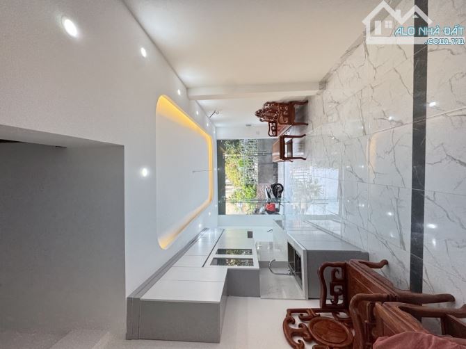 Bán nhà Cổ Linh - nhà đẹp long lanh - ô tô gần - lô góc siêu thoáng - 36m - 5 tầng 6.8 tỷ - 1