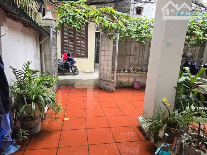 bán nhà Ngõ ô tô Giang Văn Minh, Ba Đình, Gần phố, Ngõ rộng, DT 109m, 3 Tầng, MT 6m - 1