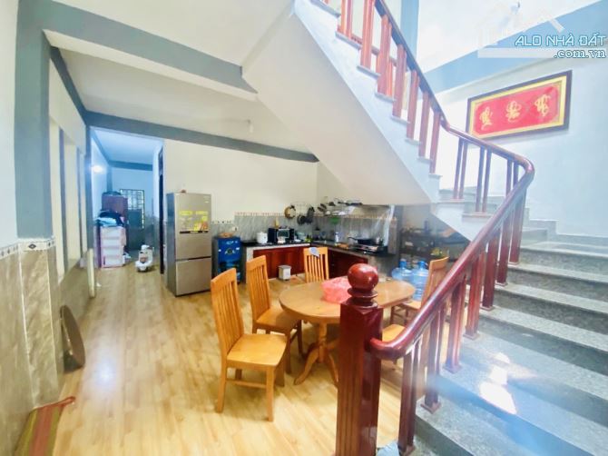 BÁN NHÀ 2 TẦNG TRÀ KHÊ - SÁT FPT - HOÀ HẢI - GẦN BIỂN - 105m2 - MT 5m - NHỈNH 5TỶ. - 1