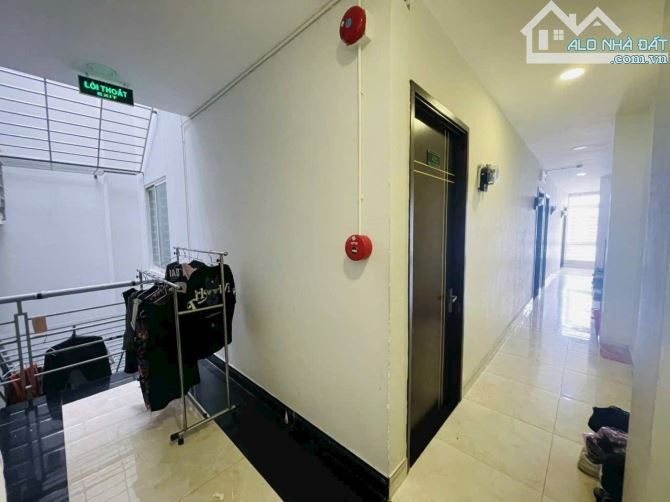 Bán nhanh CHDV siêu dòng tiền MT Nguyễn Trung Trực Dt 6x25 Full 6L giá có 29,5 tỷ - 1