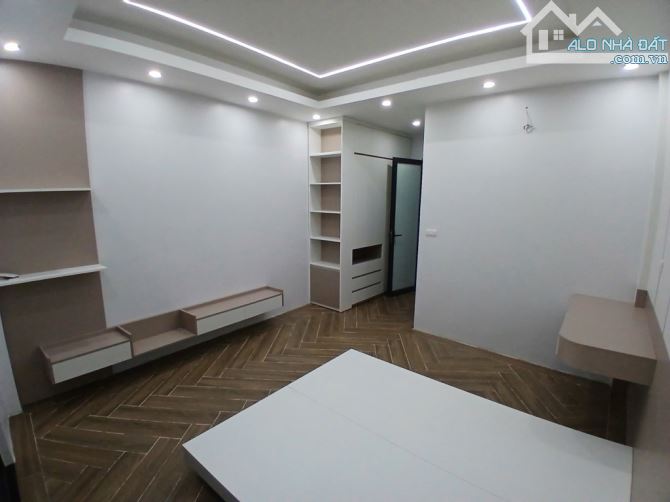Bán Nhà Lô Góc Đại Mỗ 40m x 6T, Thang Máy, Ngõ Thông, Kd, Ô Tô, Full NT  8.6 Tỷ - 1