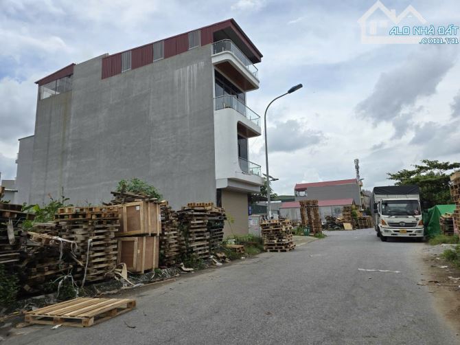 Bán đất chu mẫu 1 làn 2 chục 22m dt 100m2 + mt 5m + hướng nam giá 4.5 tỷ - 1