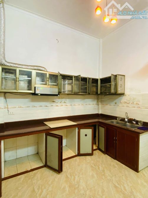 Giá đầu tư 15,5 tỷ nhà 4T cũ P/Lô Víp Nguyễn Chí Thanh vỉa hè oto đỗ sát Mp - 1