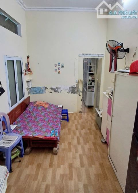 BÁN ĐẤT TẶNG NHÀ CÙ CHÍNH LAN THANH XUÂN 48M 9,9 TỶ MT 3,8M NGÕ  BA GÁC GẦN Ô TÔ GẦN PHỐ - 1