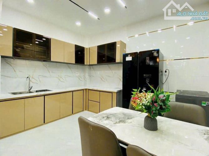 Nhà ngộp Trịnh Đình Trọng, Q.Tân Phú giảm sâu 300 triệu còn 2 tỷ 650 - 64m2, SHR - 1