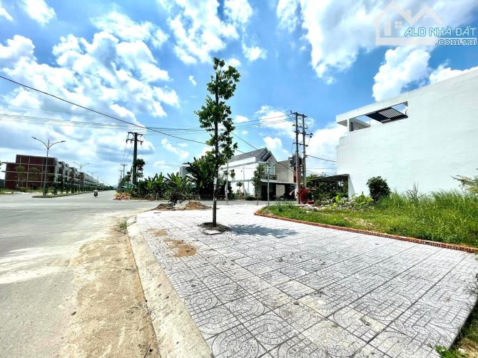 Cần bán gấp 3 lô khu dân cư Phú Xuân 80m2 giá 2tỷ6 - 1