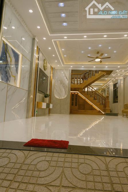 Cơ hội hiếm, Biệt thự mini 160m2, ngay Nguyễn Ảnh Thủ, Q12, giảm sốc chỉ còn 10 tỷ hơn - 1