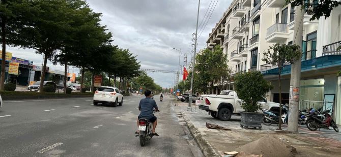 Bán bhaf 5 tầng khu 4,6ha thị trấn lim-Tiên Du-BN dt.90m. mt.5m. hướng Tây giá:14,1 tỷ - 1