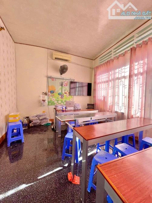 Cần bán căn nhà mặt đường đặng thì Trâm, khu vực ghềnh ráng dt 100m2 - 1