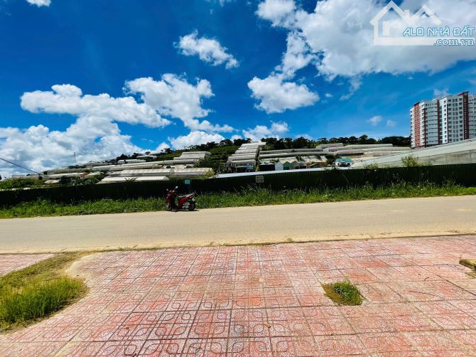 Đà Lạt - Đất Mặt tiền - Đường Châu Văn Liêm - 2100m2 - 22 tỷ - 1