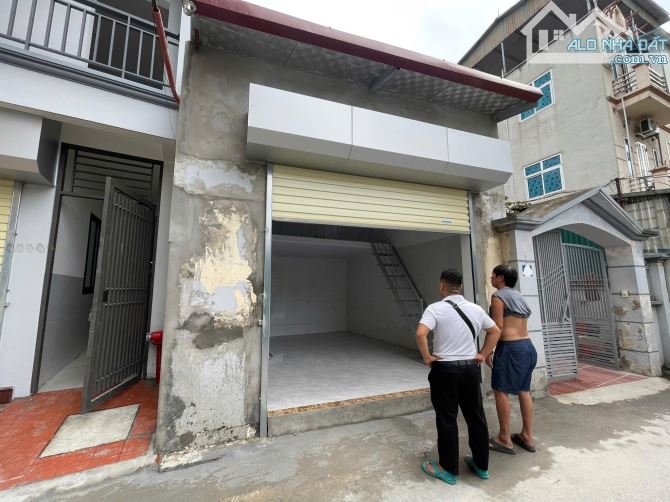 Bán nhà nhỏ 55m2 ở Tân Xuân Hóc Môn giá 800tr sẵn sổ hồng riêng - 1
