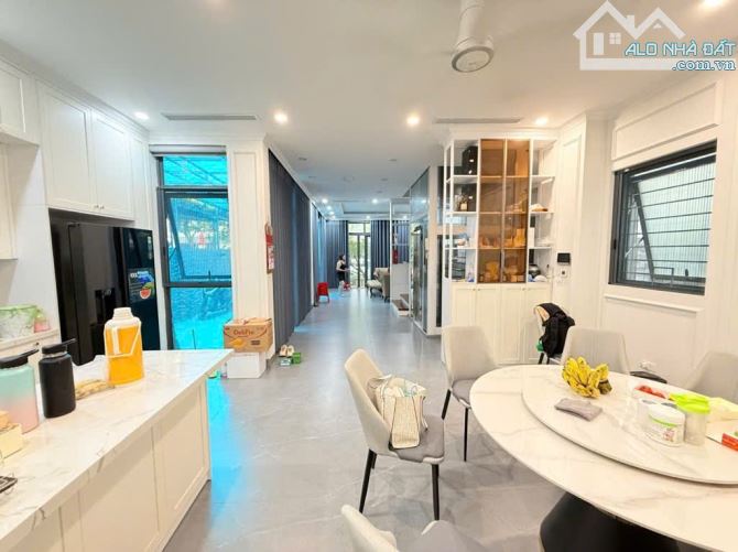 HÀNG XÓM LÀNG VIỆT KIỀU - NHỈNH 17xx TỶ - PHÂN LÔ 50M2 - MT 6,5M2 - FULL NỘI THẤT CAO CẤP - 1