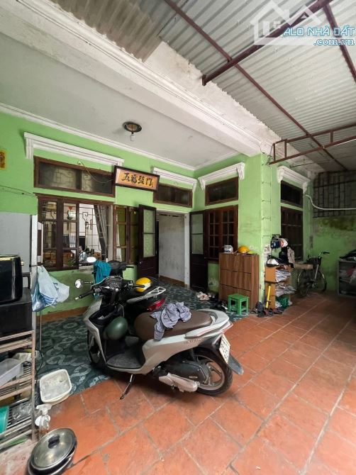 Mặt tiền siêu rộng 8.2m Hoàng Quốc Việt quận Cầu Giấy 132m2-2 Mặt Ngõ,Ô Tô Tránh,Xây Toà - 1