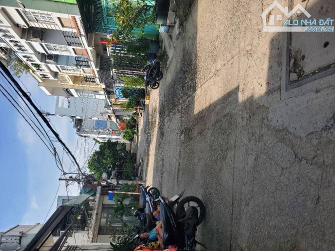 Bán gấp nhà cấp 4 tiện xây mới Hoàng Ngân, hẻm 8m, 77m2, SHR, HCĐ, chỉ 7.6 tỷ. - 1
