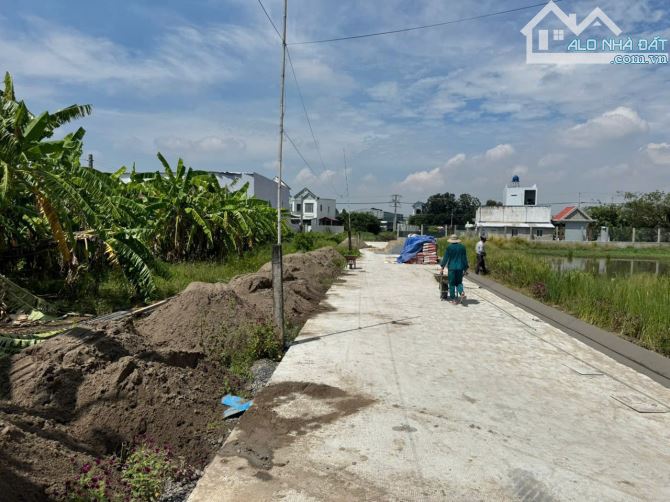 Một lô đất gần trục chính đinh đức thiện nằm trong kdc đồng bộ - 1