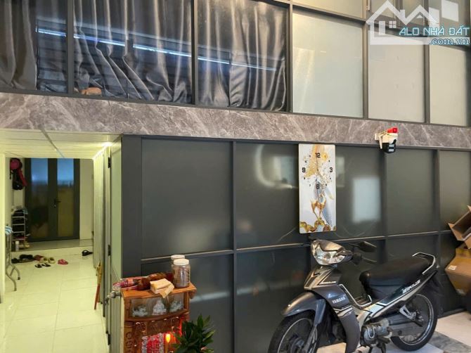 Rất tốt! Nhà 2 lầu,2mặt tiền 82m2 mặt 5,5m đường Song Hào khu VIP VCN PHước Hải 6,4 tỷ - 1