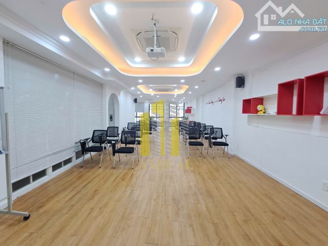 Tòa Nhà Hầm 4 Tầng Trống Suốt 550m2 - Có Thang Máy. Giá 90 Triệu - 1