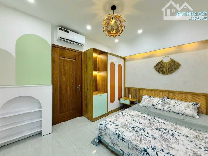 Nhà Gò Vấp 4 tỷ 98 hẻm thông 3 tầng 3 phòng ngủ SHR Nguyễn Tư Giãn Phường 12 - 1