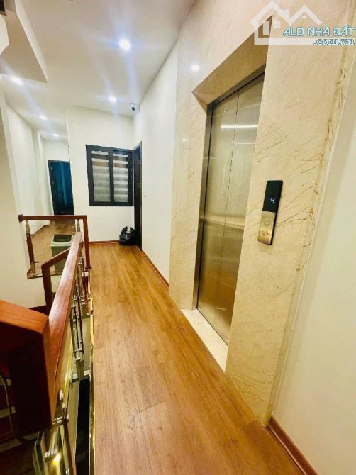 Chủ cần bán gấp nhà 5 tầng 100m2 cạnh chợ Việt Hưng đường ô tô tránh. Vị trí kinh doanh - 1