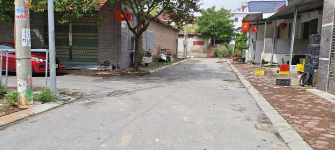 2,55 ty ⛳ Bán Lô Góc Thổ Cư Đẹp lung linh, làn 2 Nguyễn Duy Trinh, Phố Mao Lại, Phượng Mao - 1