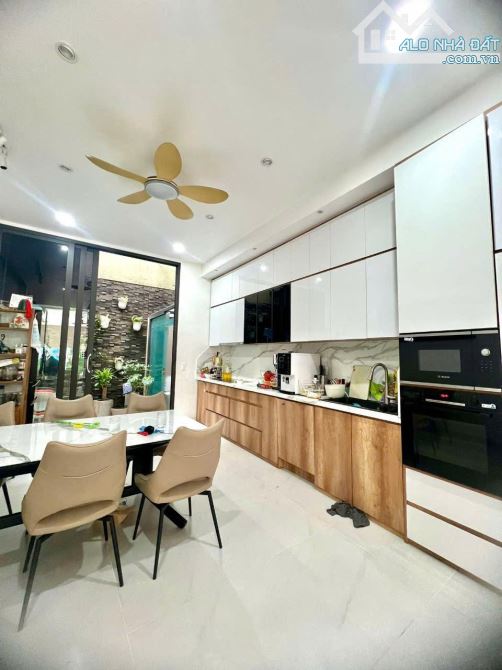 Giảm 400tr, Lê Trọng Tấn, Tân Phú, 4 tấm, 4.3x18, ô tô ngủ, giá 8.75 - 1