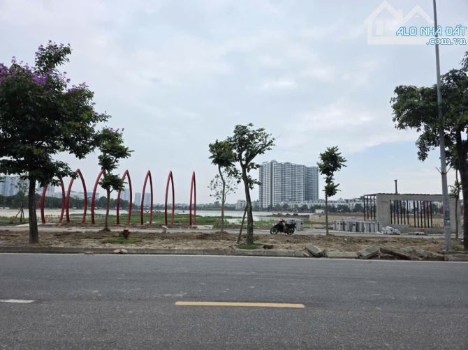 Kiên Thành Trâu Quỳ / Nhà Cho Thuê 131m, 4.5m, 16.5 tỷ / Ô tô tránh, XD tòa nhà quá đẹp - 1