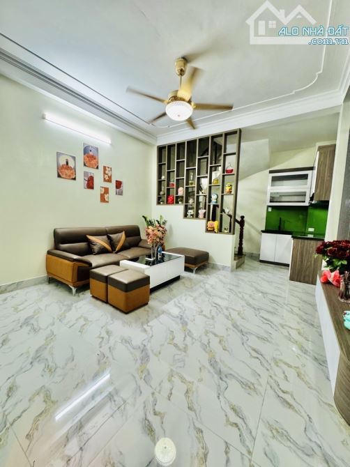Bán nhà Thịnh Liệt. Ngõ thoáng - xe máy quay đầu. 80M ra Ô tô tránh. Giá hợp lý chủ mới. - 1
