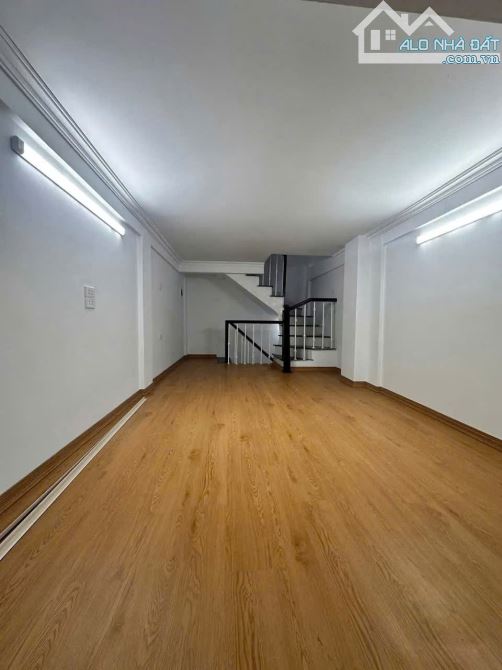 Mặt phố Phú Diễn 55m2 xây 5 tầng, vỉa hè, ô tô tránh, kinh doanh giá chỉ 18 tỷ 500tr - 1