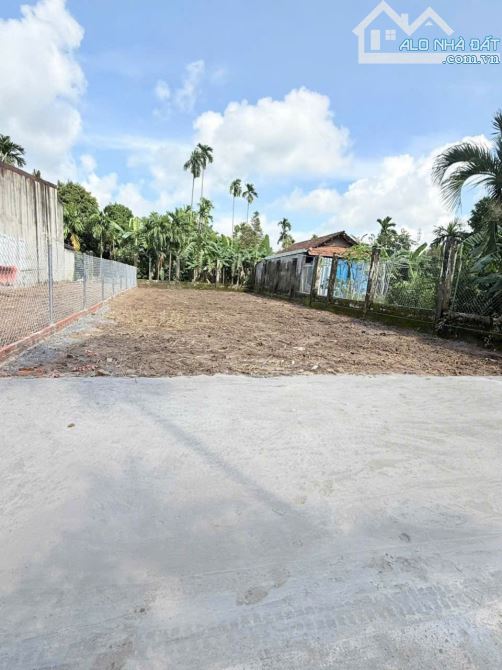 Bán 300m2 đất mặt tiền đường Bình Nhâm 08, gần trường tiểu học Bình Nhâm giá 5 tỷ 800 - 1