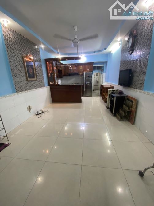 BÁN CĂN HỘ CHUNG CƯ LẠC LONG QUÂN, QUẬN 11, 41M2 - 1