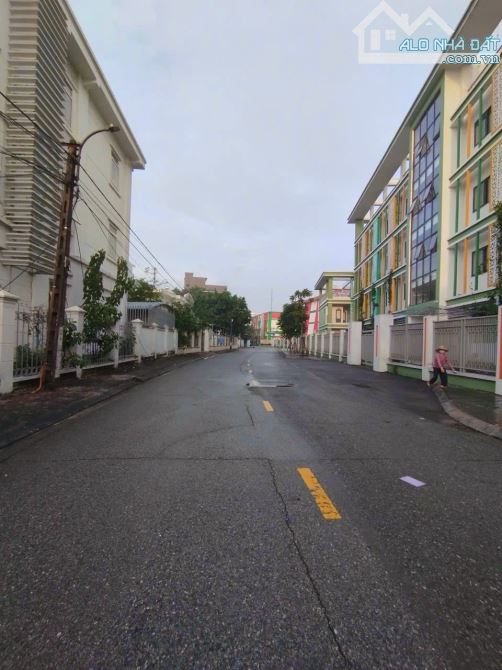 Bán Đất Phố Giang Biên, 75m2, 16.4 tỷ - mt 5.3m - ôtô tránh  - Phân lô ôtô tránh đỗ ngày đ - 1