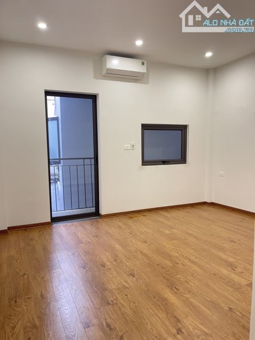 Nhà đẹp Phố Ngọc Thụy 75m2, 5 tầng, ô tô, thang máy, gần trường Việt Pháp - 1