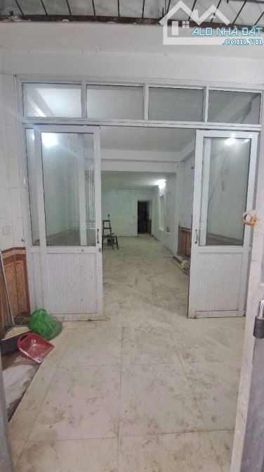 Đức Giang-Tập thể A2-Hàng hiếm - giá độc đắc! - 1
