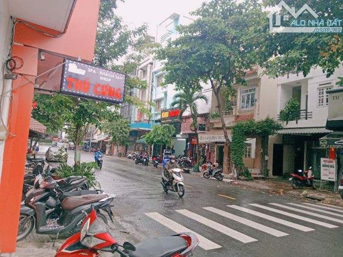 BÁN TOÀ NHÀ LÔ GÓC 2 MẶT TIỀN TRẦN HƯNG ĐẠO , TÂN PHÚ 98.2 M2 22TỶ TL CHÍNH CHỦ - 1