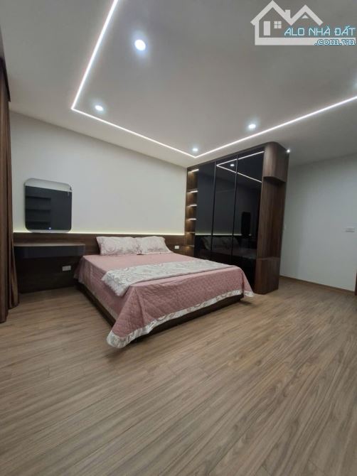 NHÀ MỚI PHỐBAN NHA - THANG MÁY - FULL NỘI THẤT - 10M RA ĐƯỜNG Ô TÔ TẢI TRÁNH NHAU - - 1