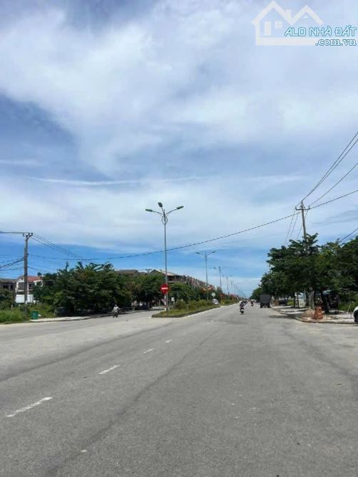 🎯🎯ĐẤT MẶT TIỀN KINH DOANH TỈNH LỘ 10 GẦN PHẠM VĂN ĐỒNG, TP HUẾ - 1
