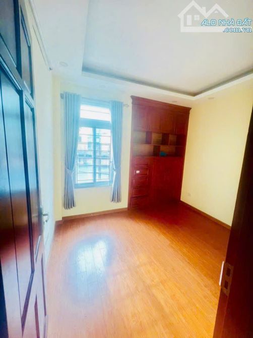 Ngõ 373 Ngọc Hồi , 36m2 nhà 5 tầng 6.2 tỉ - 1