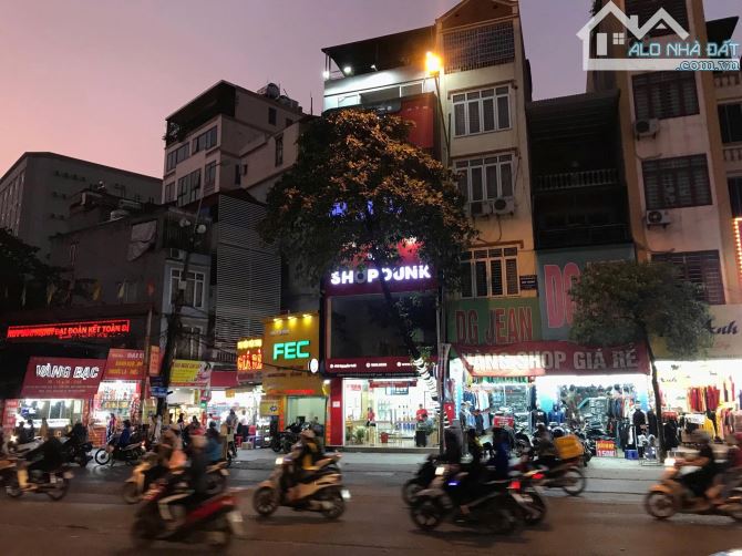 Cho thuê nhà nguyên căn mặt phố Nguyễn Trãi, Thanh Xuân. DT 35m x 5 tầng, giá 28 tr - 1