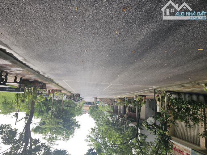 MẶT VƯỜN HOA NAM HỒNG ĐKỴ C,C,BÁ,N GẤP NX 2T GÁC XÉP 110M2= 5X22M    4XTR/1M - 1