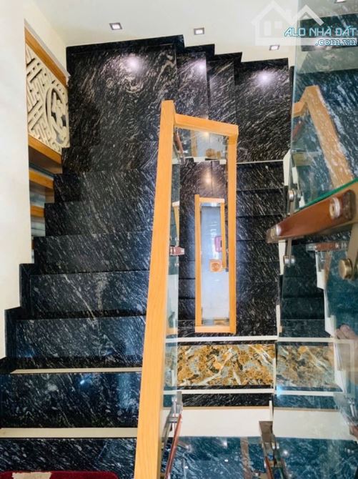 SIÊU PHẨM 5 TẦNG – HẺM 8M XE TẢI – LÊ VĂN QUỚI, BHHA, BÌNH TÂN DT68m2(4x16) GIÁ 8.2 TỶ - 12