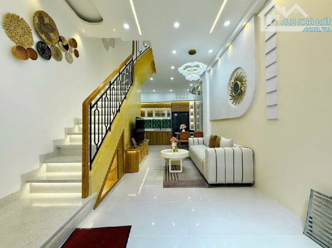 Nhà Gò Vấp 4 tỷ 98 hẻm thông 3 tầng 3 phòng ngủ SHR Nguyễn Tư Giãn Phường 12 - 12