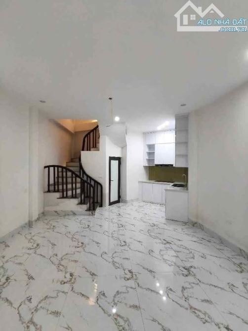 Thạch bàn - ô tô đỗ cổng, 15m ra ô tô tránh, 1km đến Aoen, giao giữa cổ linh với QL5 - 12