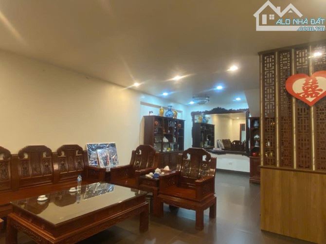 Hoàng Cầu 77m² mặt tiền 5m ngõ ô tô tránh sát hồ giá 23,3 tỷ hàng kín - 12