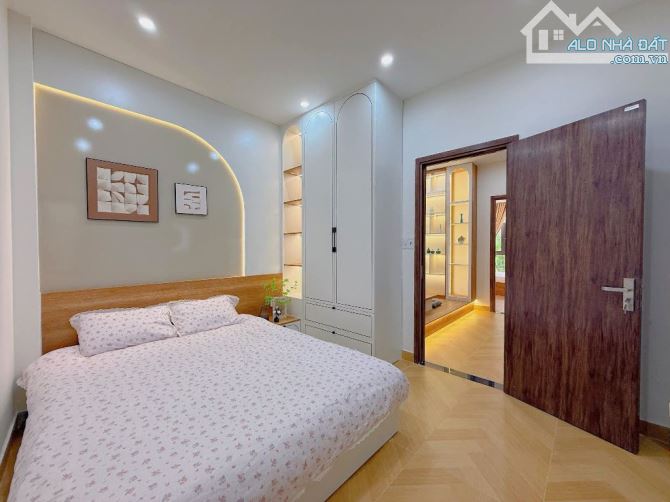 BÁN NHÀ KIỆT Ô TÔ ĐIỆN BIÊN PHỦ FULL NỘI THẤT DỌN VÀO Ở NGAY TRUNG TÂM ĐÀ NẴNG CHỈ 5,X TỶ - 13