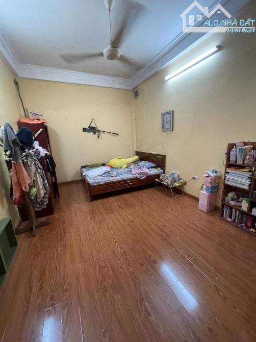 CẦN TIỀN BÁN NHANH HÀ PHỐ NGUYỄN ĐÌNH HOÀN CẦU GIẤY - HN - 16