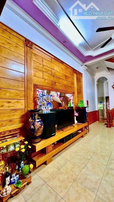 Bán nhà mặt tiền đường Quang Trung - diện tích 65,9m² - 3