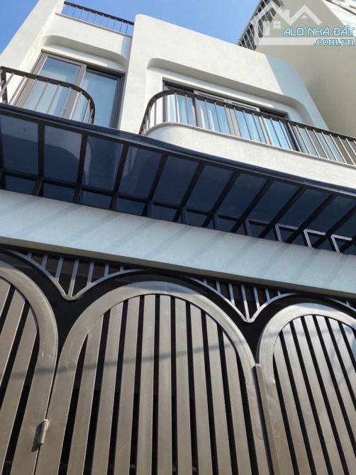 Bán nhà đẹp 3 tầng gần Nguyễn Thị Định Quận 2 - Chỉ nhỉnh 7 tỷ - 2