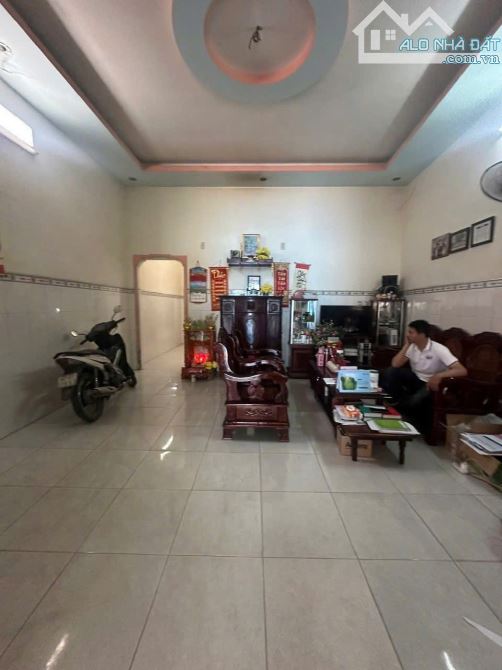 Bán nhà cấp 4 đường 2 xe hơi, gần trường cấp 2 Tân Phong, Biên Hòa, 125m2, giá 2 tỷ 900. - 2