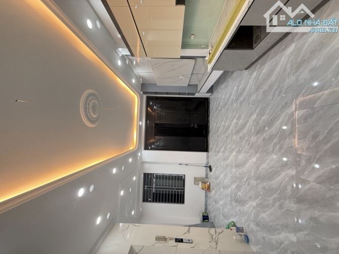 Bán nhà KĐT Pháp Vân, Ngọc Hồi 41.3m  6 tầng thang máy mt5.8m  9.1 tỷ - 2