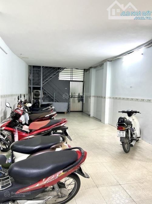 CHDV  Đỗ Xuân Hợp, 130m2, 10 phòng trọ, HXH 7c, dòng tiền 400tr/năm, 8.5t - 2